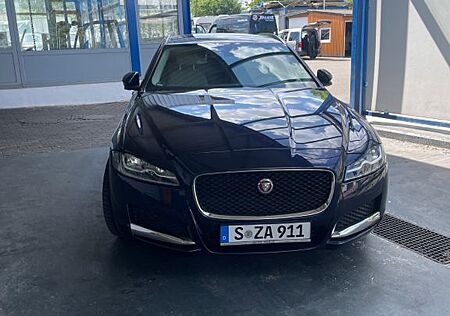 Jaguar XF 25d AWD 240PS Prestige Sportbrake Auto. P...