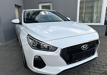 Hyundai i30 Spurhalteass/Tempomat/1.Hand/Gepflegt