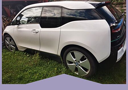 BMW i3 (94 Ah) mit Range Extender -