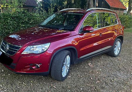 VW Tiguan Volkswagen 2.0 TDI BlueMotion Technology Team Te...