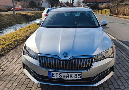 Skoda Superb 1.4 TSI iV DSG STYLE COMBI STYLE