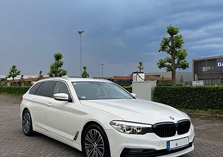 BMW 530d xDrive Touring Aut. sport line
