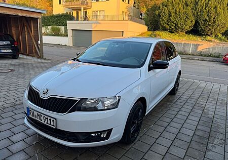 Skoda Rapid 1.6 TDI Navi Car Play Klima PDC Alu
