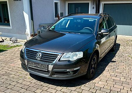 VW Passat Volkswagen 2.0 TDI DPF Comfortline