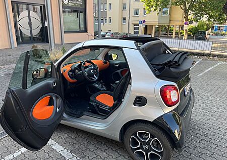 Smart ForTwo cabrio 0.9 66kW/automatik
