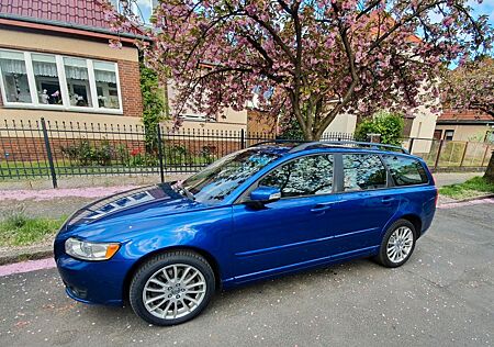 Volvo V50 T5 AWD Summum Handschalter