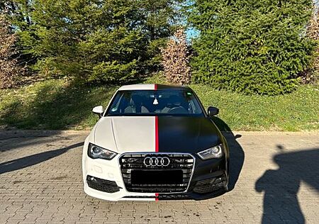 Audi A3 2.0 TDI S line | S tronic | Foliert