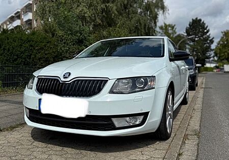 Skoda Octavia 2.0 TDI Green tec DSG Edition Combi ...
