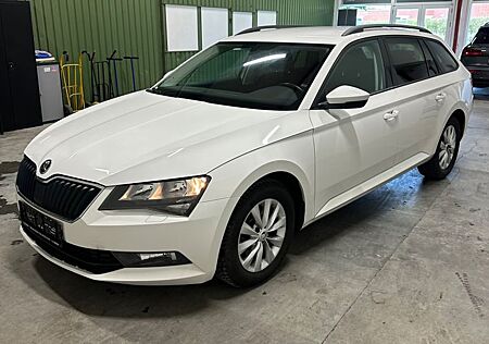 Skoda Superb gebraucht kaufen Skoda Superb Combi FULL SERVICE Carplay p sensor