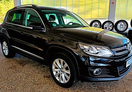 VW Tiguan Volkswagen 2.0 TDI -Xenon -AHK -DSG Sport & Style 4M