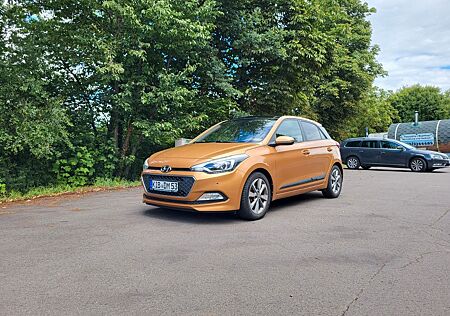Hyundai i20 1.4 Style - 2.Hand - Checkheft - Pano