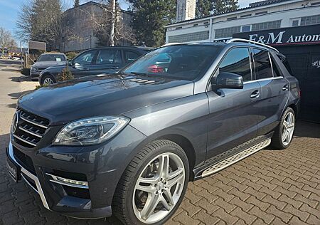 Mercedes-Benz ML 350 CDI BlueTec*AMG PAKET*PANO*AHK*XENON*SHZ