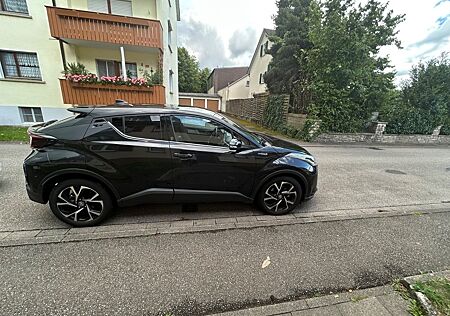 Toyota C-HR Hybrid 90 PS| Top Zustand | Allwetterreife