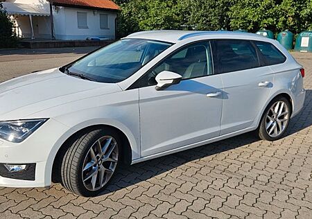 Seat Leon ST FR Kombi 1.4 TSI DSG *Top Zustand*