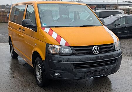 VW T5 Transporter Volkswagen Kombi