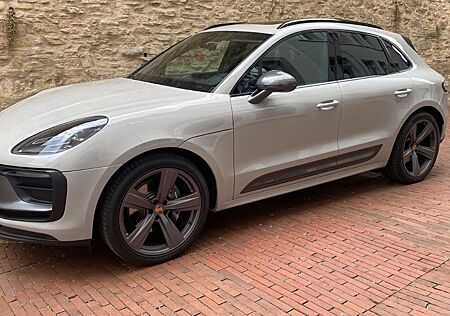Porsche Macan T