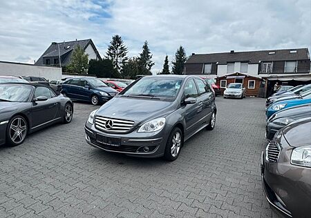 Mercedes-Benz B 200 B -Klasse Special Edition-2-HAND
