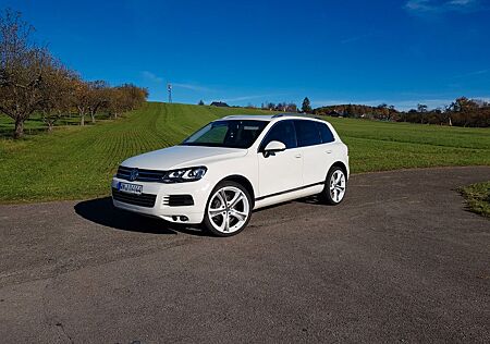 VW Touareg Volkswagen 3.0 V6 TDI /22 Zoll,Ahk ...
