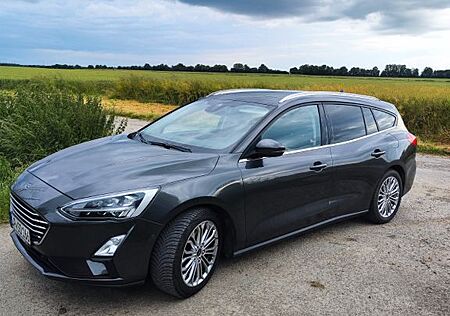 Ford Focus 1,5 EcoBoost 110kW Cool & Connect Tur....