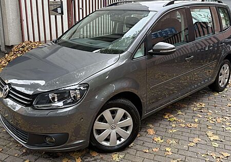 VW Touran Volkswagen Comfortline 2HD Automatik Navi Pano SHZ G