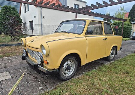 Trabant 601 DELUXE
