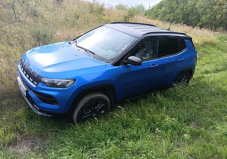 Jeep Compass 1.3l T4-PHEV 177kW Summit Automatik ...