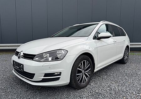 VW Golf Volkswagen 1.6 TDI BMT /SHZ/TEMP/KLIMAAUTOMATIK/