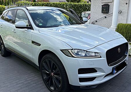 Jaguar F-Pace D300 AWD PRESTIGE NAVI-KAMERA LED-AHK