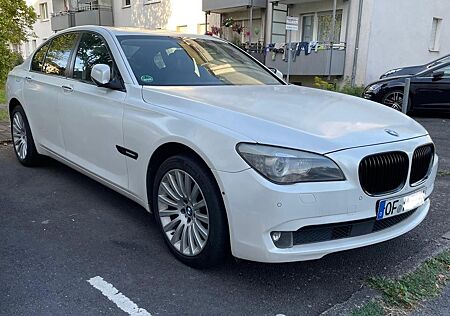 BMW 730d ~VOLL PAKET~HEAD-UP~SOFT-C~KEYLESS-G~KAMERA