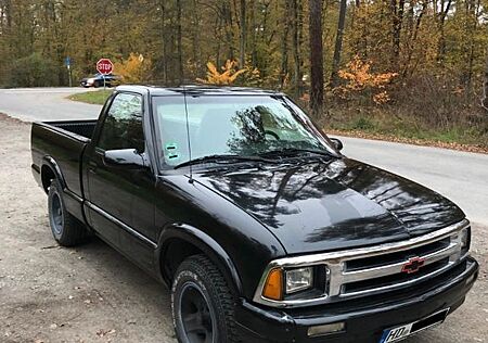 Chevrolet S-10 Chevy Pick Up S10