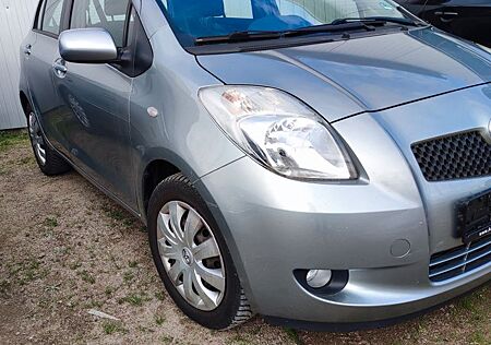 Toyota Yaris Sol, Klima, 5 türig 132 Tkm