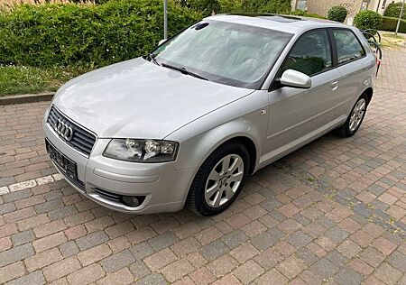 Audi A3 1.6 Automatik Ambiente Schiebedach Tüv neu