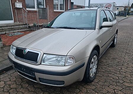 Skoda Octavia Combi 1.6 MPI Ambiente
