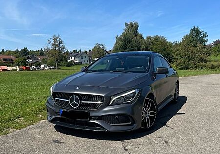 Mercedes-Benz CLA 250 4MATIC *VOLL*