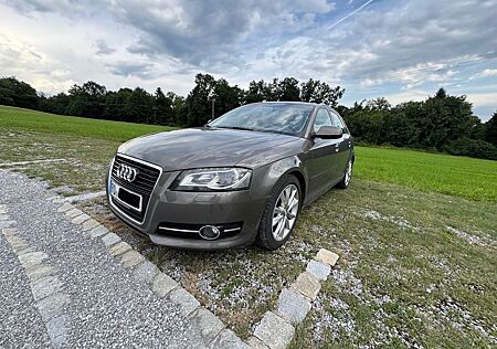 Audi A3 2.0 TDI (DPF) S line Sportback S line