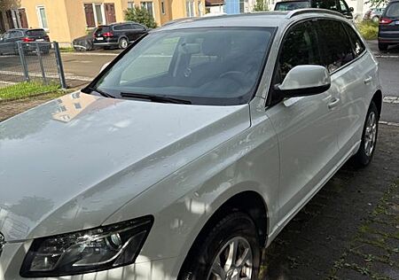 Audi Q5 2.0 TDI S tronic quattro -