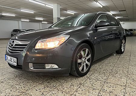 Opel Insignia A Sports Tourer Edition/NAVI/Tüv 06/25