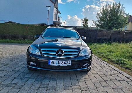 Mercedes-Benz C 200 CGI T BlueEFFICIENCY Autom. -