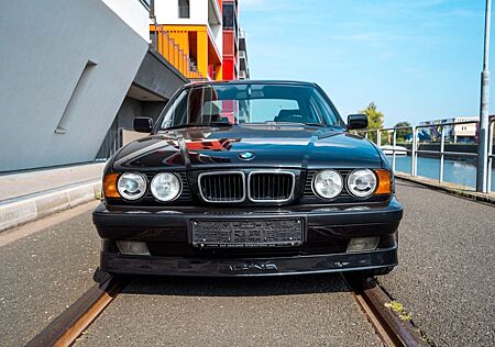 Alpina B10 ALLRAD