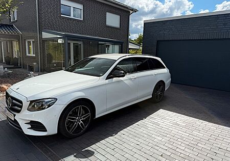 Mercedes-Benz E 350 gebraucht kaufen Mercedes-Benz E 350 d T AMG-Line 360° Knight-Paket Head-up