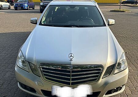 Mercedes-Benz E 250 CDI BlueEFFICIENCY Autom. -
