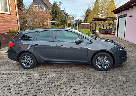 Opel Astra Sp. T. 1.6 CDTI eco Exklusiv 100 S/S E...