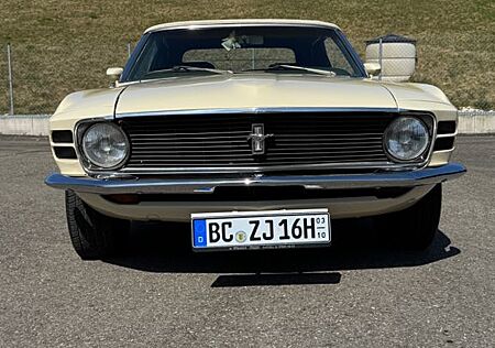 Ford Mustang 5 Liter V8 Cabriolet Oldtimer