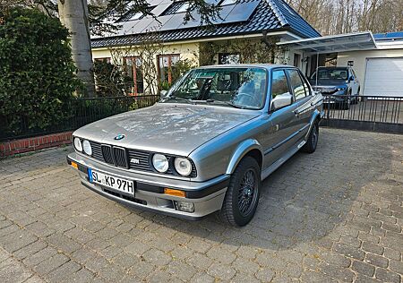 BMW 325 IX , selten, top gepflegt!