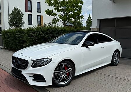 Mercedes-Benz E 220 d AMG NIGHT Paket Panorama Vollausstattung