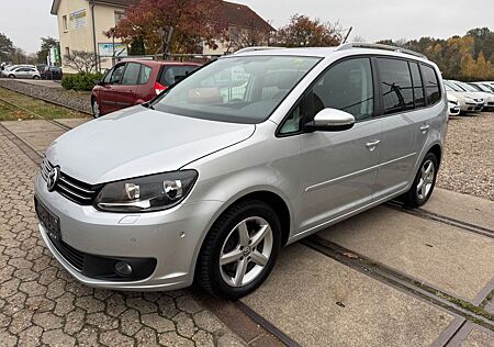 VW Touran Volkswagen Comfortline 1,6 TDI*Autom*AHK*Klima*Panor