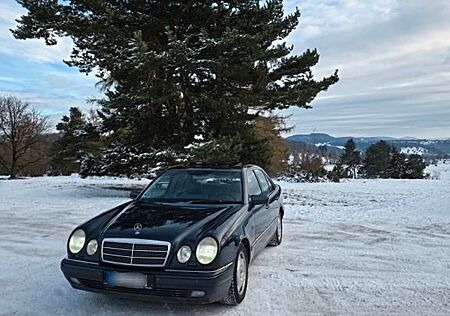 Mercedes-Benz E 320 ELEGANCE Elegance
