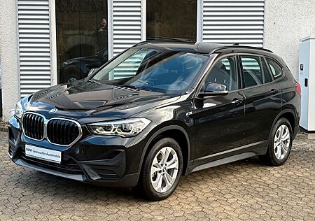 BMW X1 xDrive25e Advantage Business Head-Up Kamera