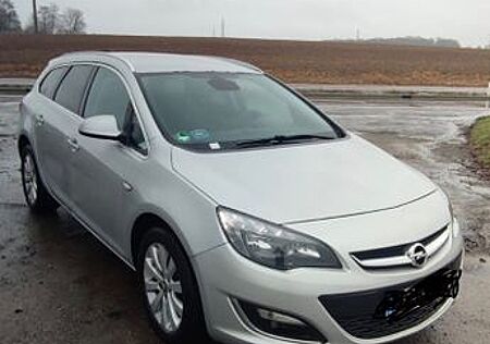 Opel Astra J Sports Tourer Exklusiv