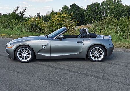 BMW Z4 3.0i SMG | Xenon - Sitzhzg. | orig. Zustand